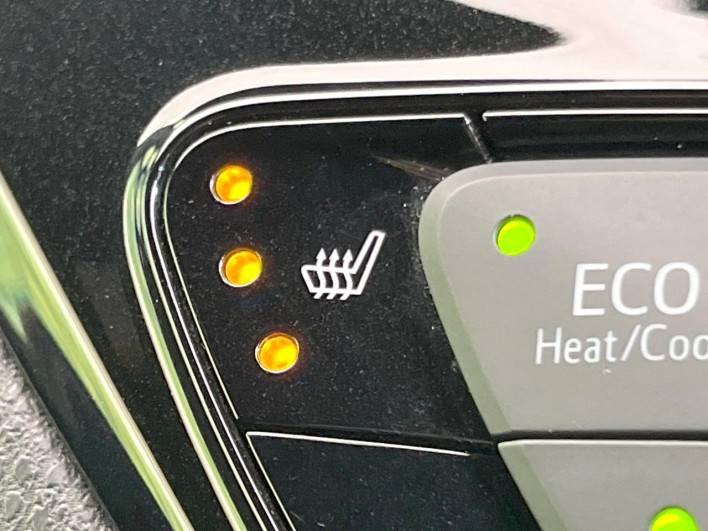 2018 Toyota C-HR DAA-ZYX10 (UW-6a1a564488d22)[29]