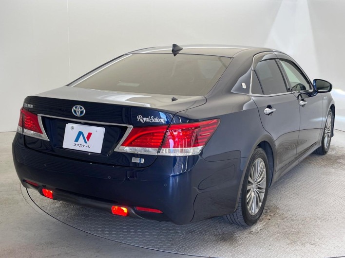 2016 Toyota Crown Hybrid DAA-AWS210 (UW-6a1ba5930a4bd)[15]