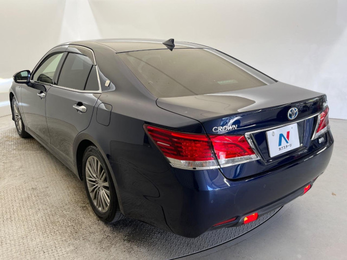 2016 Toyota Crown Hybrid DAA-AWS210 (UW-6a1ba5930a4bd)[26]