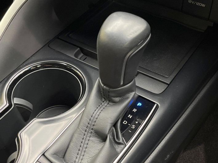 2017 Toyota Camry DAA-AXVH70 (UW-6a1ba59d3742a)[27]