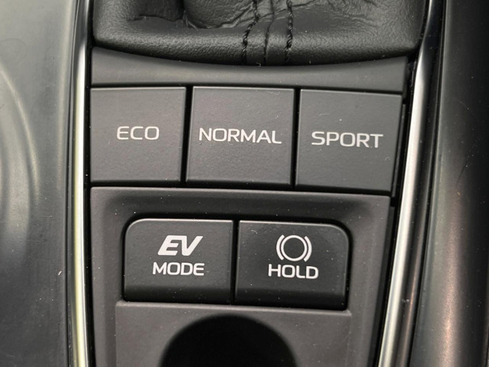 2017 Toyota Camry DAA-AXVH70 (UW-6a1ba59d3742a)[28]