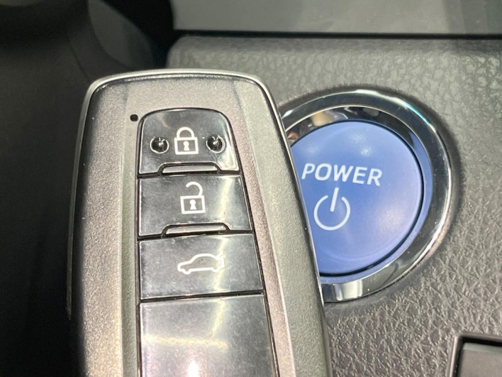 2017 Toyota Camry DAA-AXVH70 (UW-6a1ba59d3742a)[7]