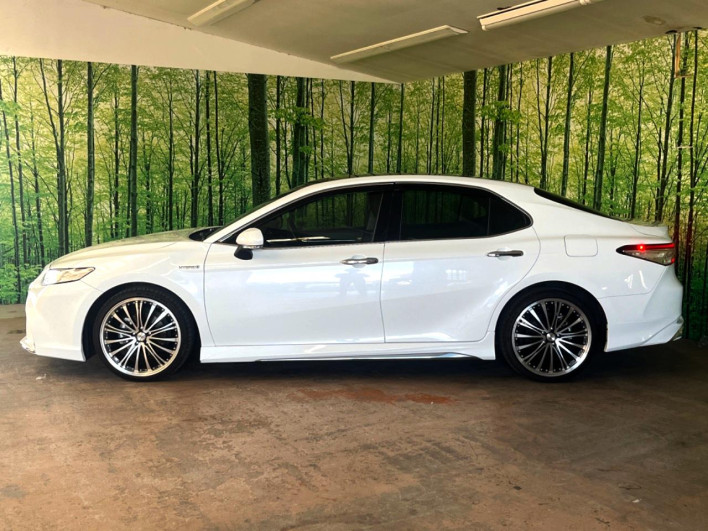 2017 Toyota Camry DAA-AXVH70 (UW-6a1ba59dc7b44)[13]