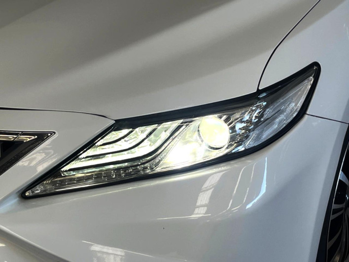 2017 Toyota Camry DAA-AXVH70 (UW-6a1ba59dc7b44)[9]