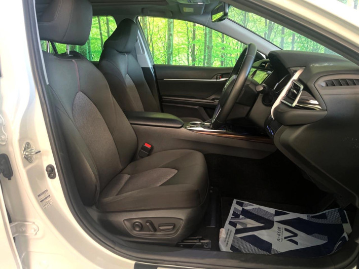 2017 Toyota Camry DAA-AXVH70 (UW-6a1ba59dc7b44)[16]