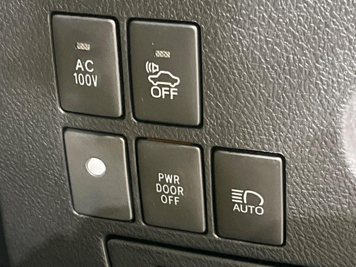 2019 Toyota Alphard Hybrid DAA-AYH30W (UW-6a1ba59f78ad5)[21]