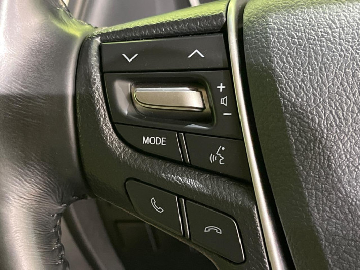 2019 Toyota Alphard Hybrid DAA-AYH30W (UW-6a1ba59f78ad5)[26]