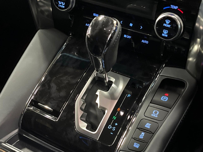 2021 Toyota Alphard Hybrid 6AA-AYH30W (UW-6a1ba59fbf02d)[7]