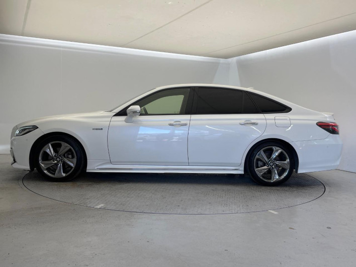 2019 Toyota Crown Hybrid 6AA-AZSH20 (UW-6a1ba5a1a064f)[29]