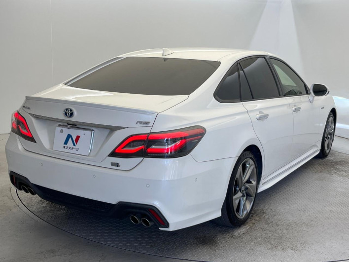 2019 Toyota Crown Hybrid 6AA-AZSH20 (UW-6a1ba5a1a064f)[15]