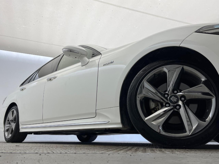 2019 Toyota Crown Hybrid 6AA-AZSH20 (UW-6a1ba5a1a064f)[7]