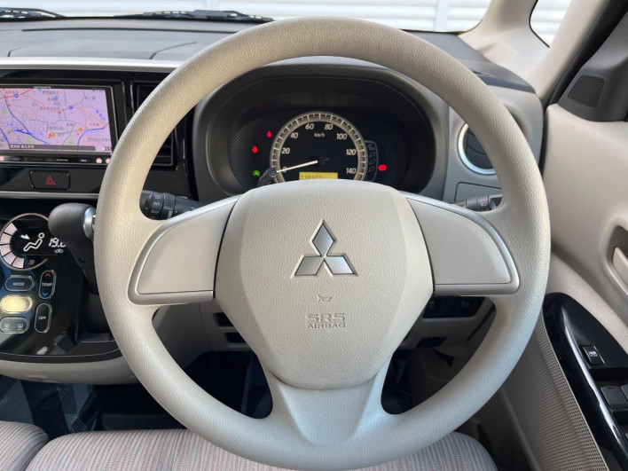 2014 Mitsubishi eK Space DBA-B11A (UW-6a1ba5a40fd2b)[28]