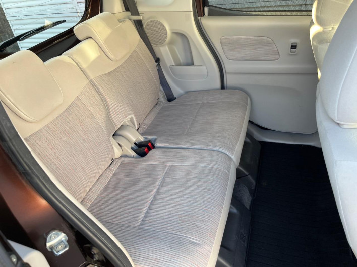 2014 Mitsubishi eK Space DBA-B11A (UW-6a1ba5a40fd2b)[11]