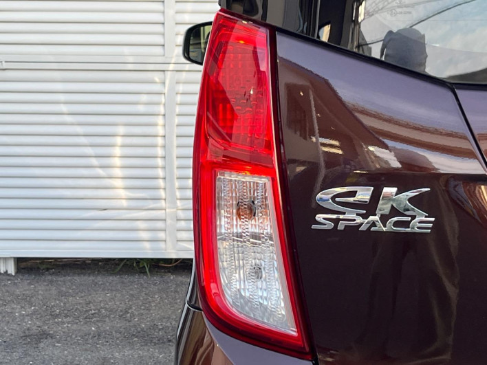 2014 Mitsubishi eK Space DBA-B11A (UW-6a1ba5a40fd2b)[18]