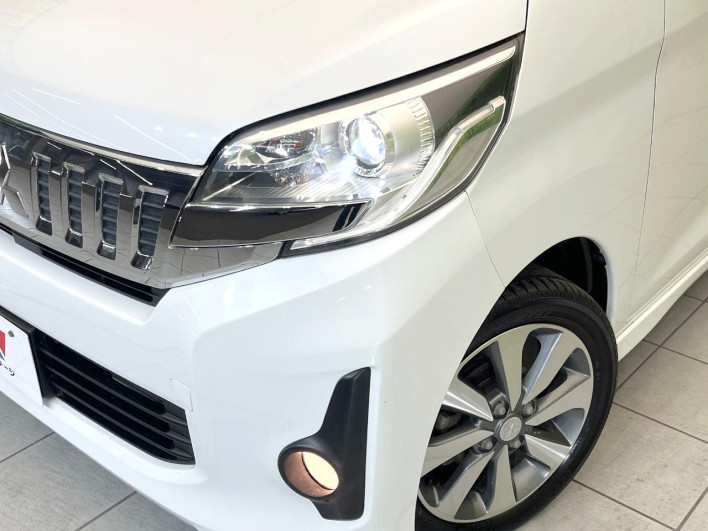 2015 Mitsubishi eK Space Custom DBA-B11A (UW-6a1ba5a41905f)[8]