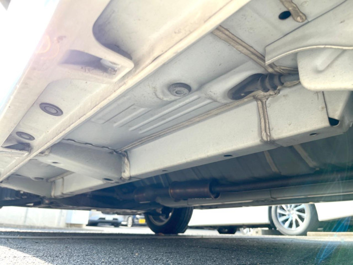 2014 Mitsubishi ek Custom DBA-B11W (UW-6a1ba5a5e7e51)[17]