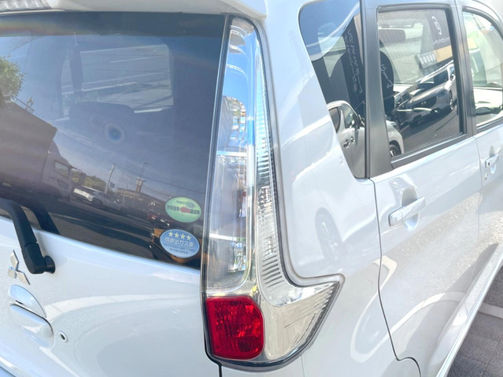 2014 Mitsubishi ek Custom DBA-B11W (UW-6a1ba5a5e7e51)[21]