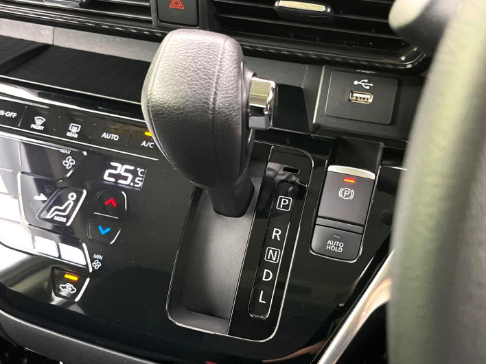 2022 Nissan Roox 5AA-B44A (UW-6a1ba5b847fc5)[18]
