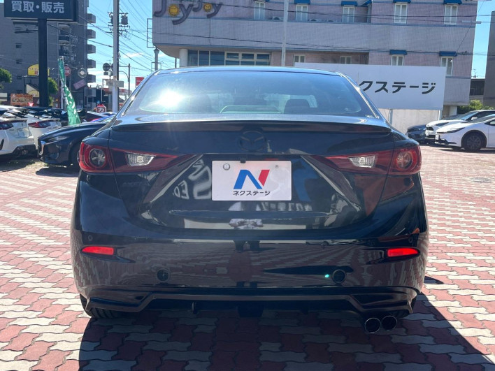 2017 Mazda Axela DBA-BM5FP (UW-6a1ba5c4e1185)[19]