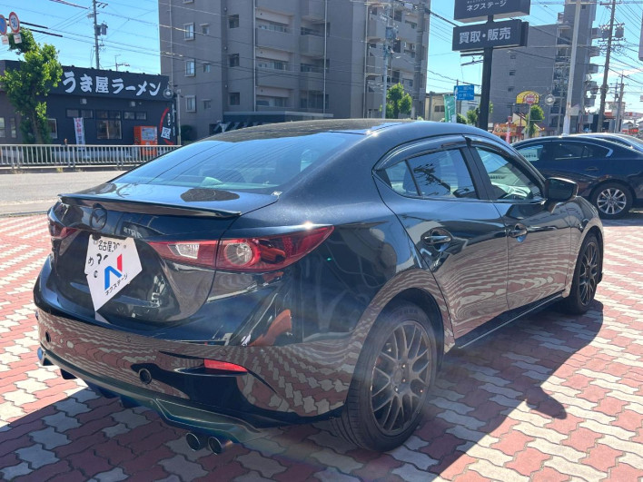 2017 Mazda Axela DBA-BM5FP (UW-6a1ba5c4e1185)[7]