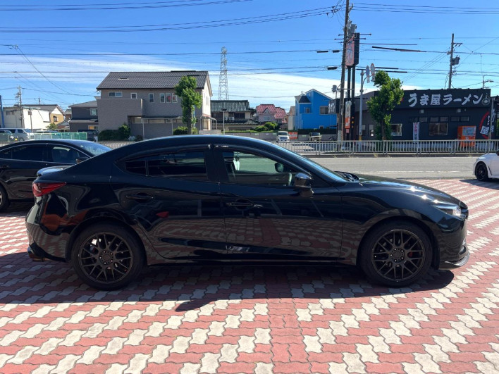 2017 Mazda Axela DBA-BM5FP (UW-6a1ba5c4e1185)[6]