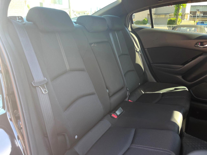 2017 Mazda Axela DBA-BM5FP (UW-6a1ba5c4e1185)[25]