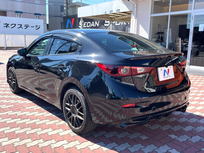 2017 Mazda Axela DBA-BM5FP (UW-6a1ba5c4e1185)[11]