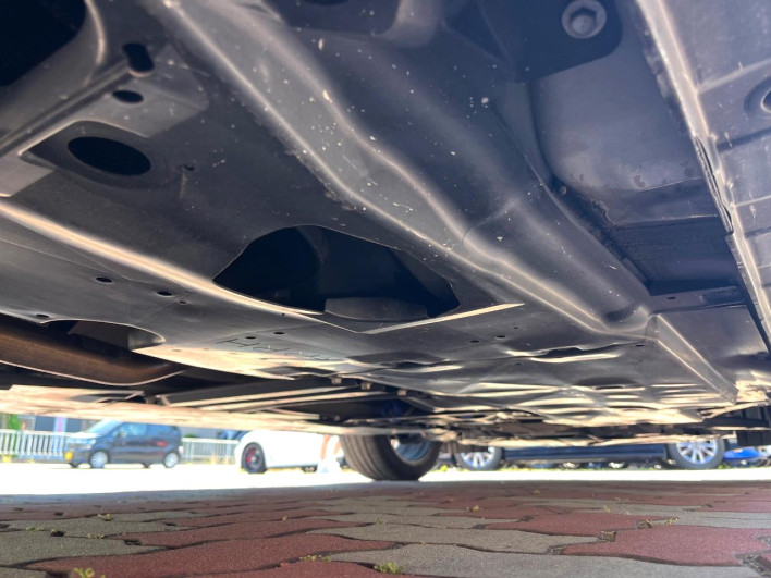 2017 Mazda Axela DBA-BM5FP (UW-6a1ba5c4e1185)[16]