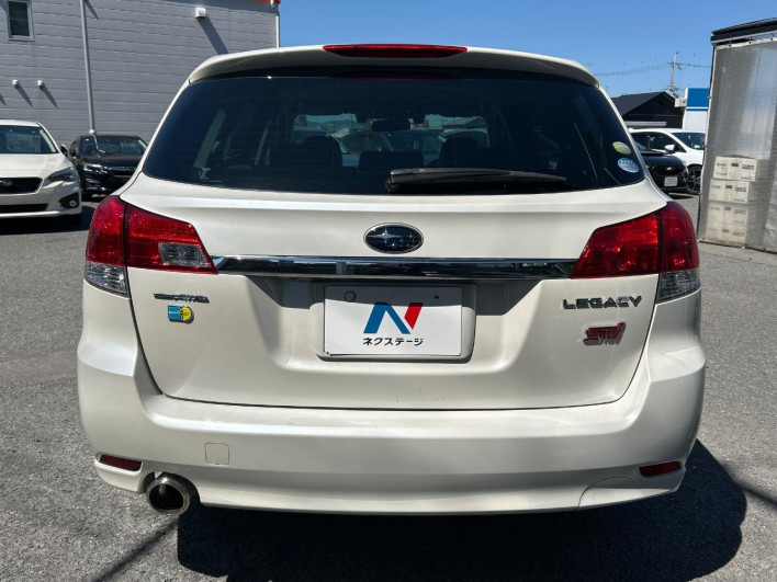 2010 Subaru Legacy Touring Wagon DBA-BR9 (UW-6a1ba5ca07c32)[18]