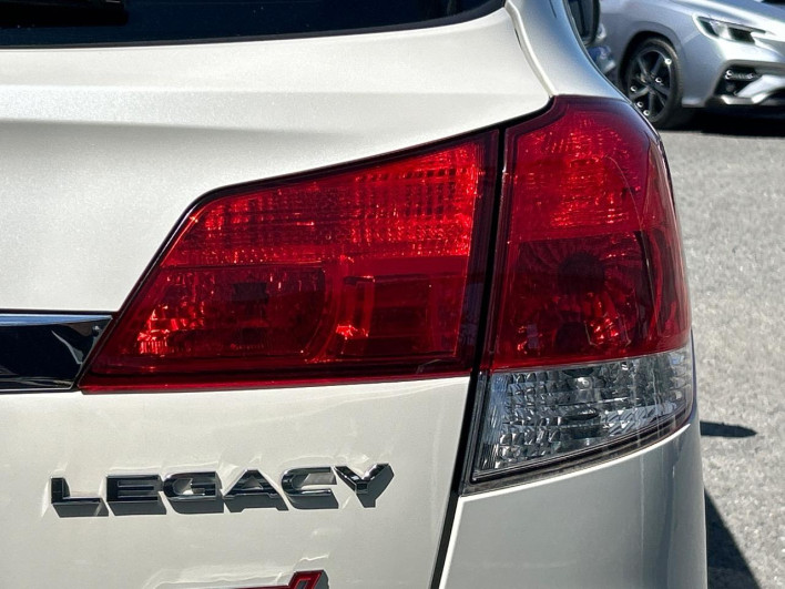 2010 Subaru Legacy Touring Wagon DBA-BR9 (UW-6a1ba5ca07c32)[21]