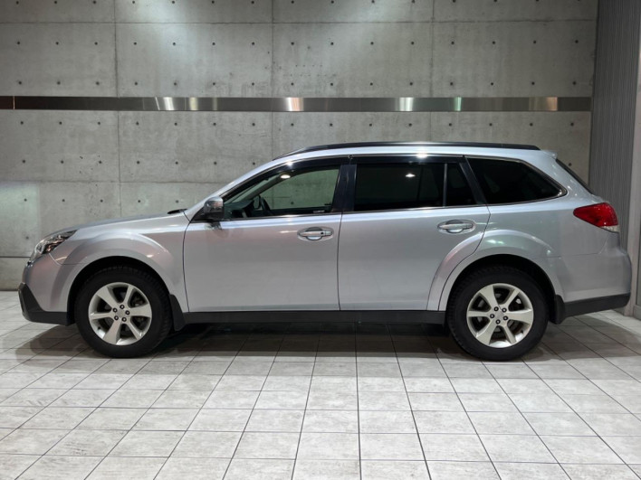 2012 Subaru Legacy Outback DBA-BRM (UW-6a1ba5ca37c17)[5]