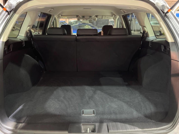 2012 Subaru Legacy Outback DBA-BRM (UW-6a1ba5ca37c17)[16]