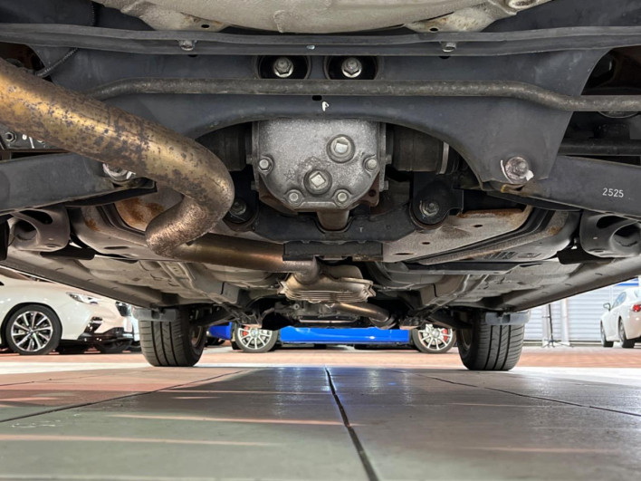 2012 Subaru Legacy Outback DBA-BRM (UW-6a1ba5ca37c17)[17]