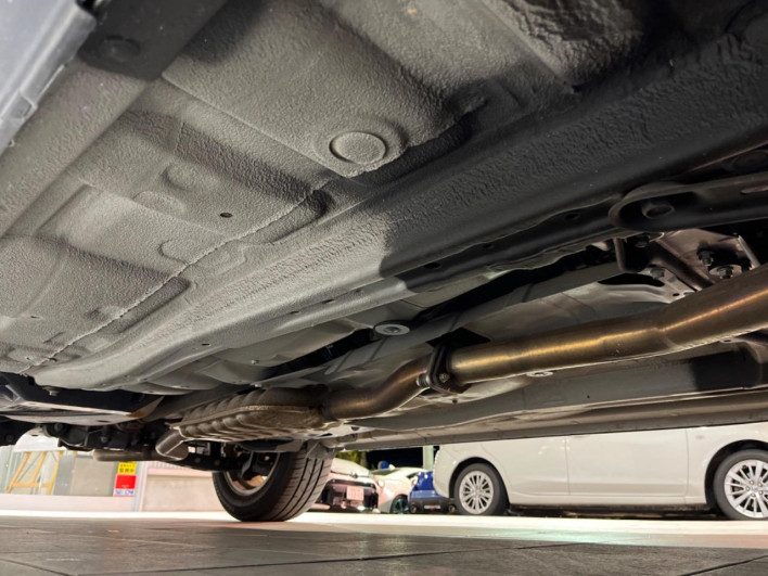 2012 Subaru Legacy Outback DBA-BRM (UW-6a1ba5ca37c17)[19]