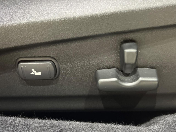 2012 Subaru Legacy Outback DBA-BRM (UW-6a1ba5ca37c17)[27]