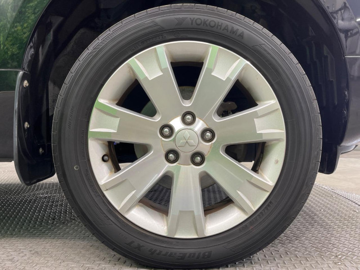 2011 Mitsubishi Delica D:5 DBA-CV5W (UW-6a1ba5d1a94aa)[17]