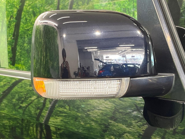 2011 Mitsubishi Delica D:5 DBA-CV5W (UW-6a1ba5d1a94aa)[15]