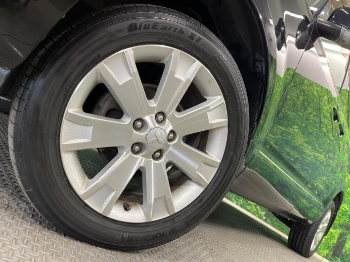 2011 Mitsubishi Delica D:5 DBA-CV5W (UW-6a1ba5d1a94aa)[5]