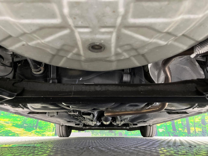 2017 Nissan Note DBA-E12 (UW-6a1ba5dfbf4b5)[18]