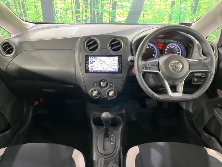 2017 Nissan Note DBA-E12 (UW-6a1ba5dfbf4b5)[28]