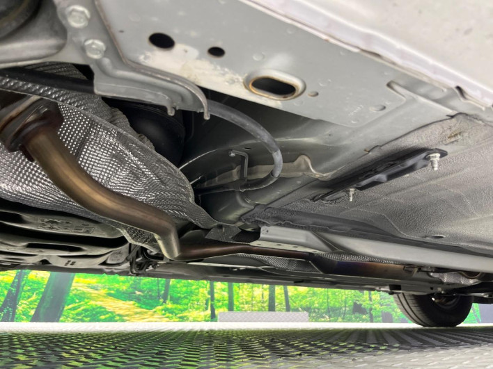 2017 Nissan Note DBA-E12 (UW-6a1ba5dfbf4b5)[20]