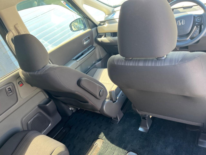 2018 Honda Freed DBA-GB5 (UW-6a1ba5ec2eb58)[13]