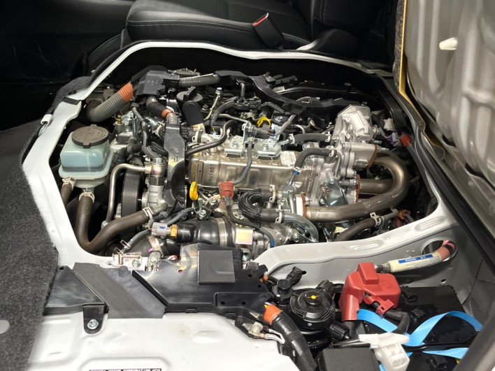 2025 Toyota Hiace Van 3DF-GDH206V (UW-6a1ba5efa3042)[4]