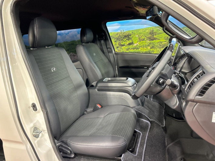 2025 Toyota Hiace Van 3DF-GDH206V (UW-6a1ba5f011d9c)[18]