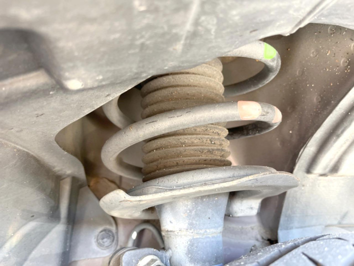 2017 Nissan Serena DAA-GFC27 (UW-6a1ba5f688d0b)[9]