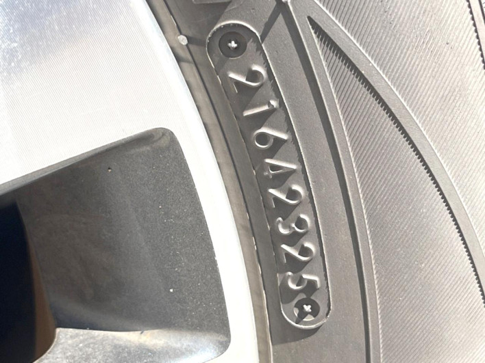 2017 Nissan Serena DAA-GFC27 (UW-6a1ba5f688d0b)[12]