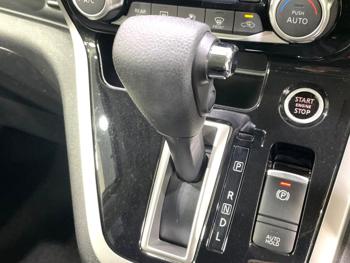 2018 Nissan Serena DAA-GFC27 (UW-6a1ba5f787332)[29]
