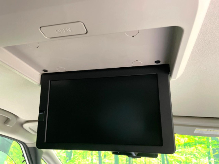 2018 Nissan Serena DAA-GFC27 (UW-6a1ba5f787332)[24]