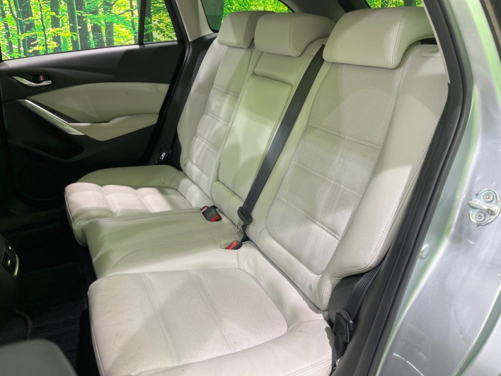 2015 Mazda Atenza Wagon LDA-GJ2AW (UW-6a1ba5fcea3ad)[11]
