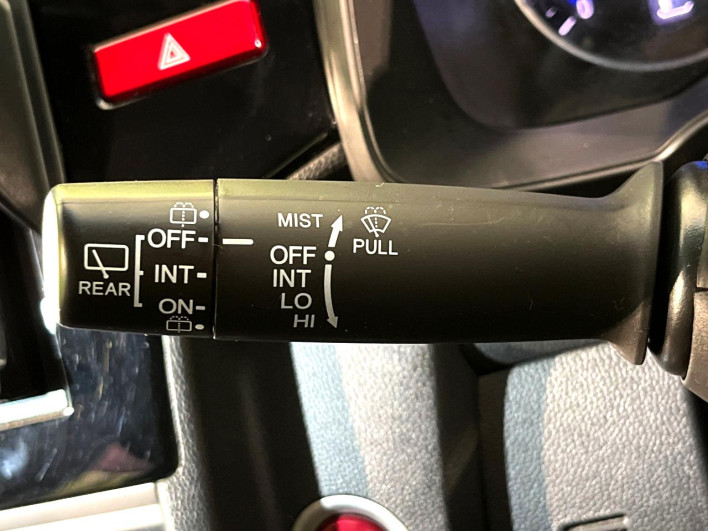 2013 Honda Fit DBA-GK4 (UW-6a1ba5feee43e)[22]